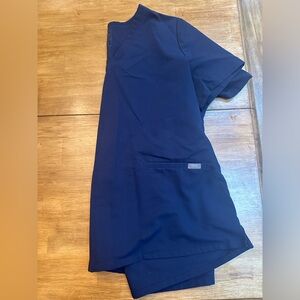 Figs Casma top size L